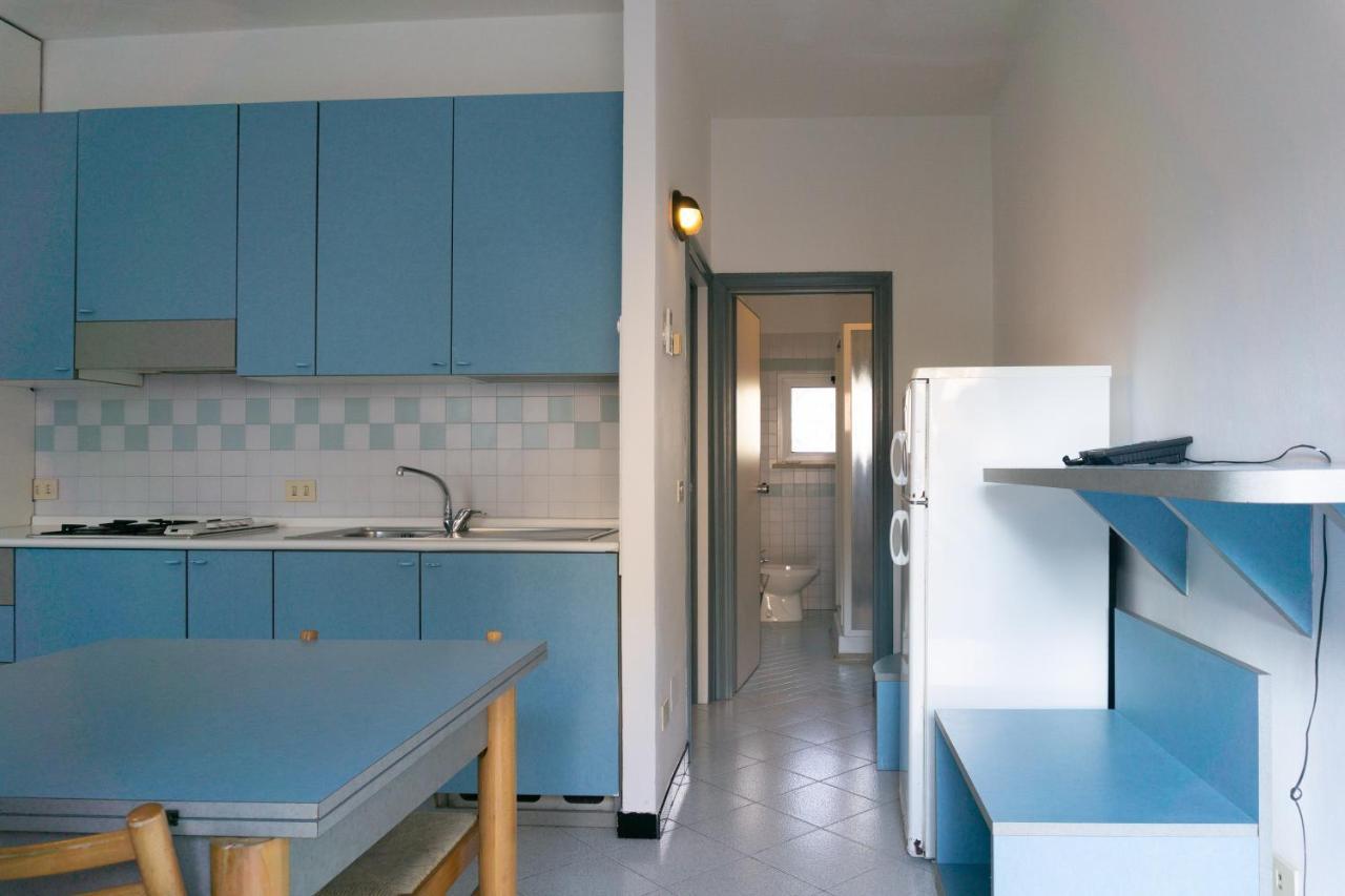 Esedra Hotel Римини Екстериор снимка